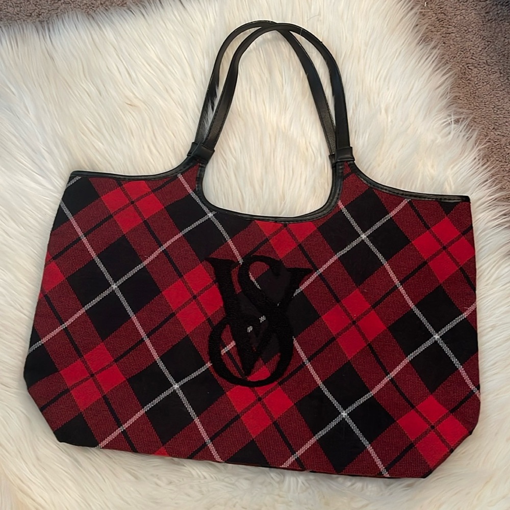 VICTORIA’S SECRET RED & BLACK TARTEN PLAID WEEKENDER TOTE